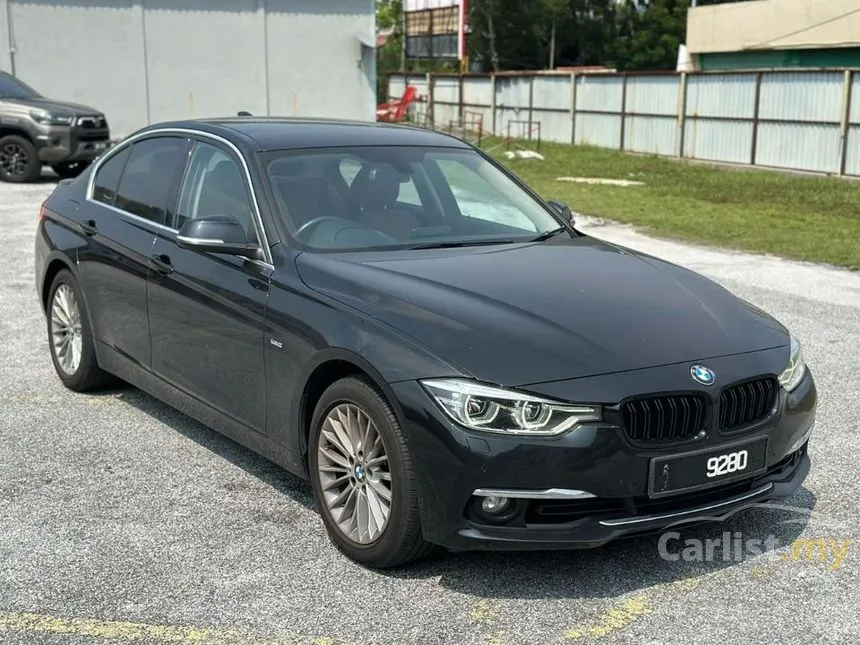 2017 BMW 318i Luxury Sedan
