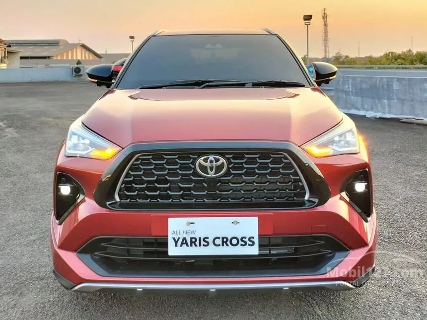 Jual Mobil Toyota Yaris Cross 2025 S HV with GR Parts Aero Pkg 1.5 di DKI Jakarta Automatic SUV Merah Rp 310.000.000