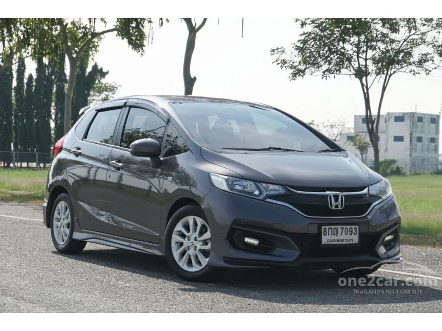 2019 Honda Jazz V+ i-VTEC Hatchback
