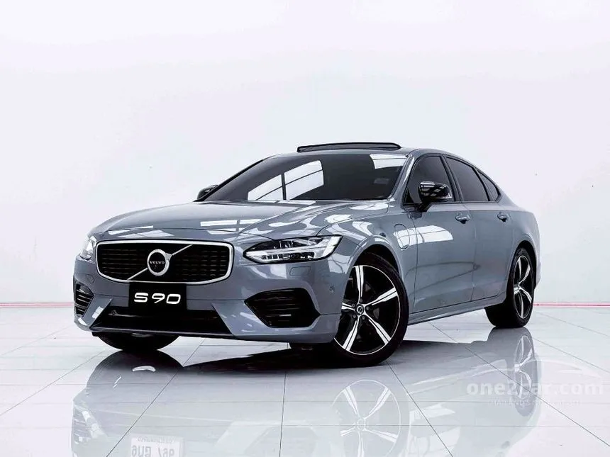 2020 Volvo S90 T8 R-Design Sedan