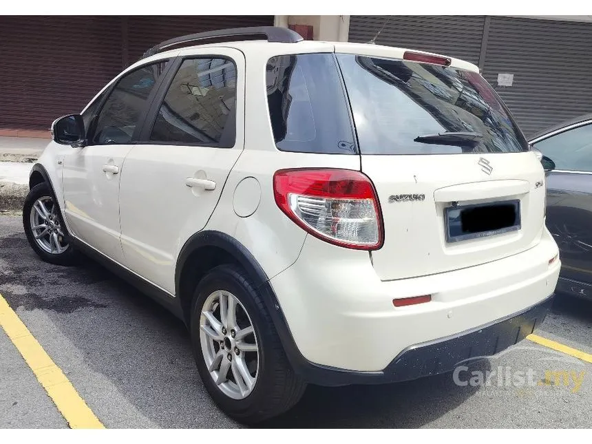 2010 Suzuki SX4 Sedan