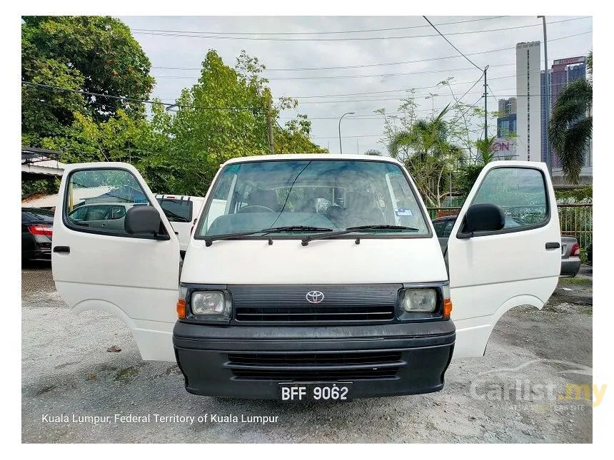 1997 Toyota Hiace Van