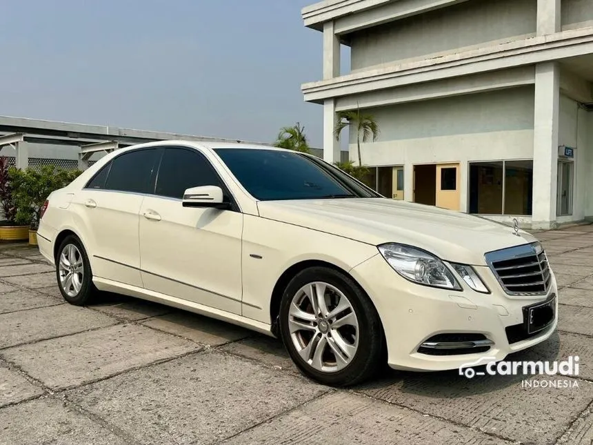 2011 Mercedes-Benz E250 CGI Avantgarde Sedan