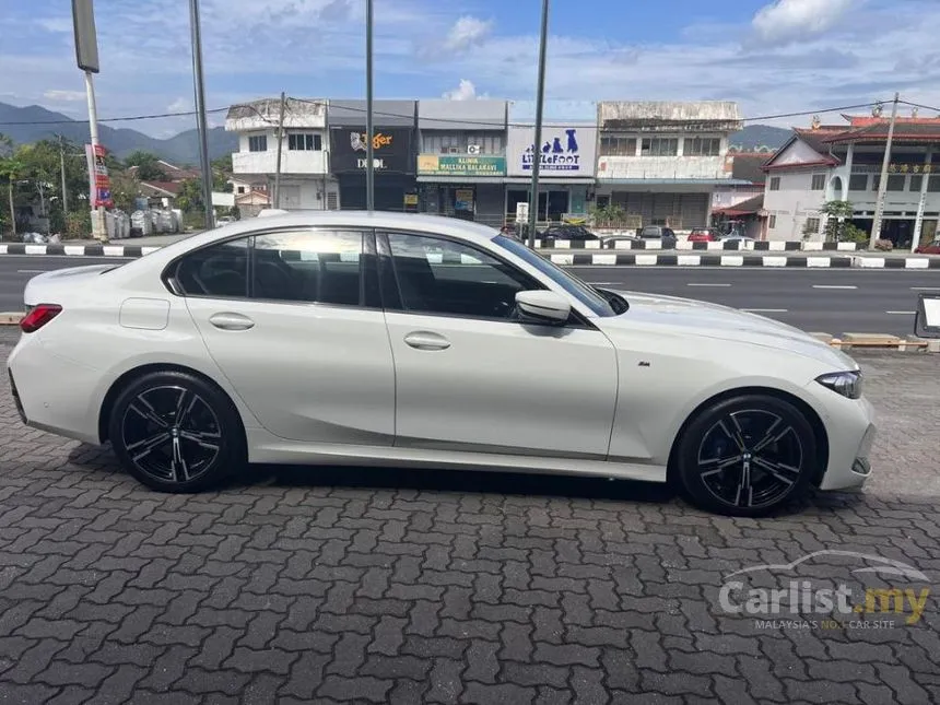 2025 BMW 330i M Sport FL-Jan Sedan