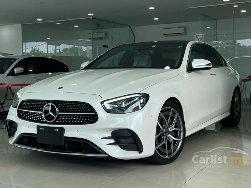 2022 Mercedes-Benz E200 AMG Sedan