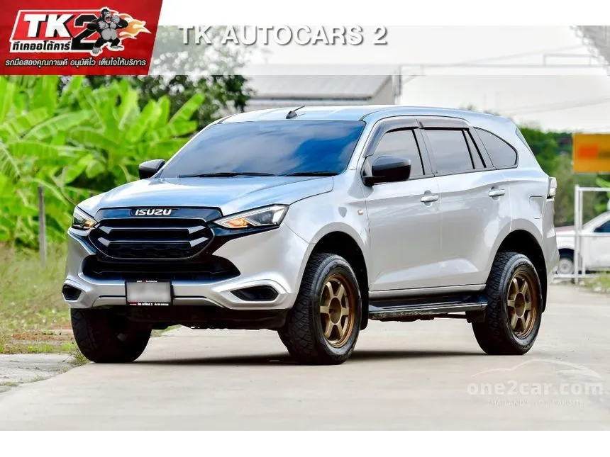 2022 Isuzu MU-X Active SUV