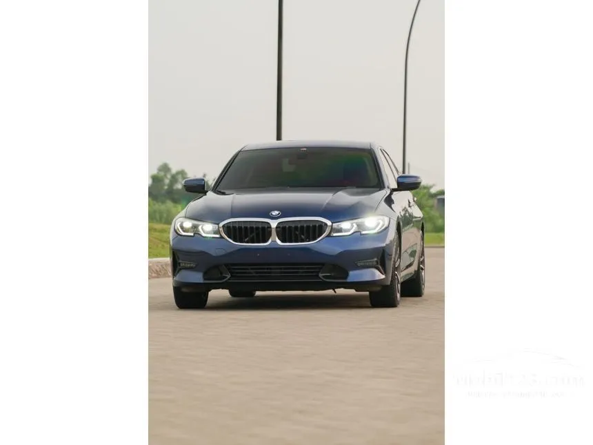 2021 BMW 320i Sport Sedan
