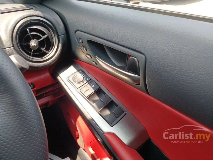2022 Lexus IS 300 F Sport Sedan