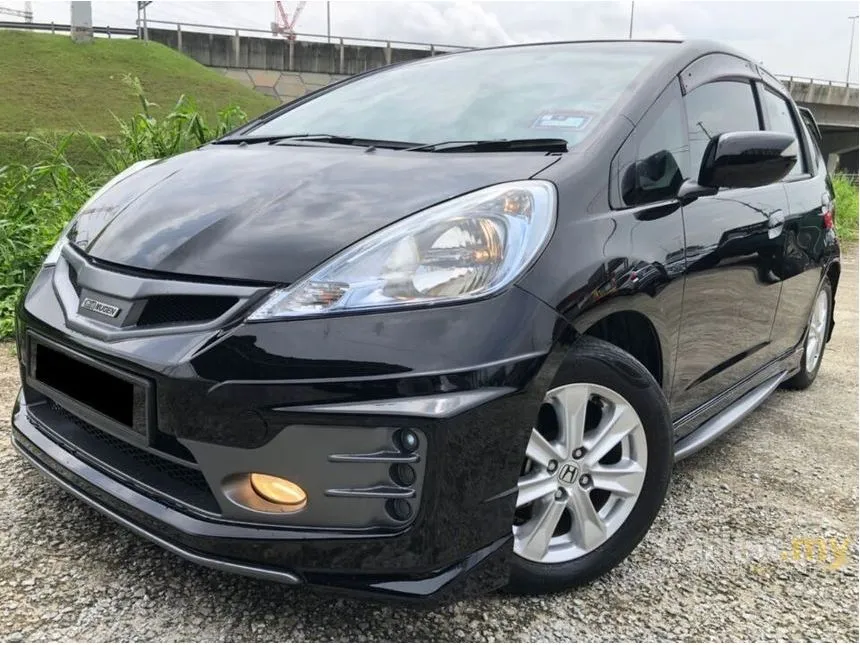 2014 Honda Jazz Hybrid Hatchback