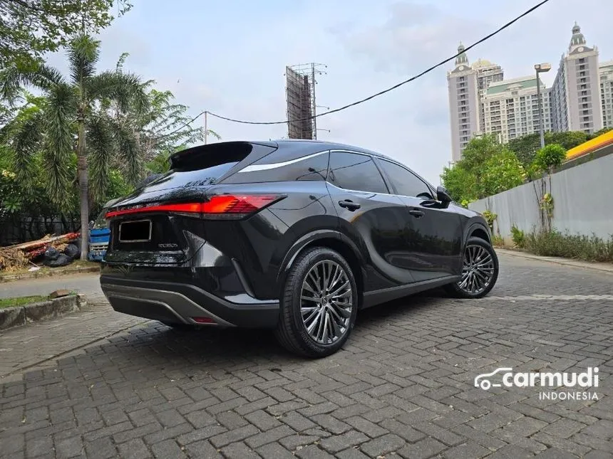 2024 Lexus RX350h Luxury Wagon