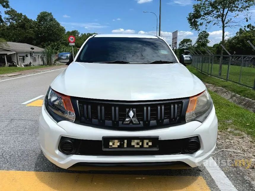 2016 Mitsubishi Triton Quest Dual Cab 4X2 Pickup