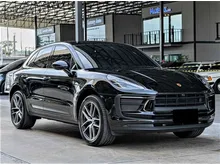 2023 Unregistered OFFER STOCK Porsche Macan 2.0T Facelift SUV Black Grade 5A Open for booking Bose Sound System Sport Chrono Black Leather