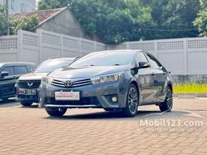 2015 Toyota Corolla Altis 1.8 V Sedan