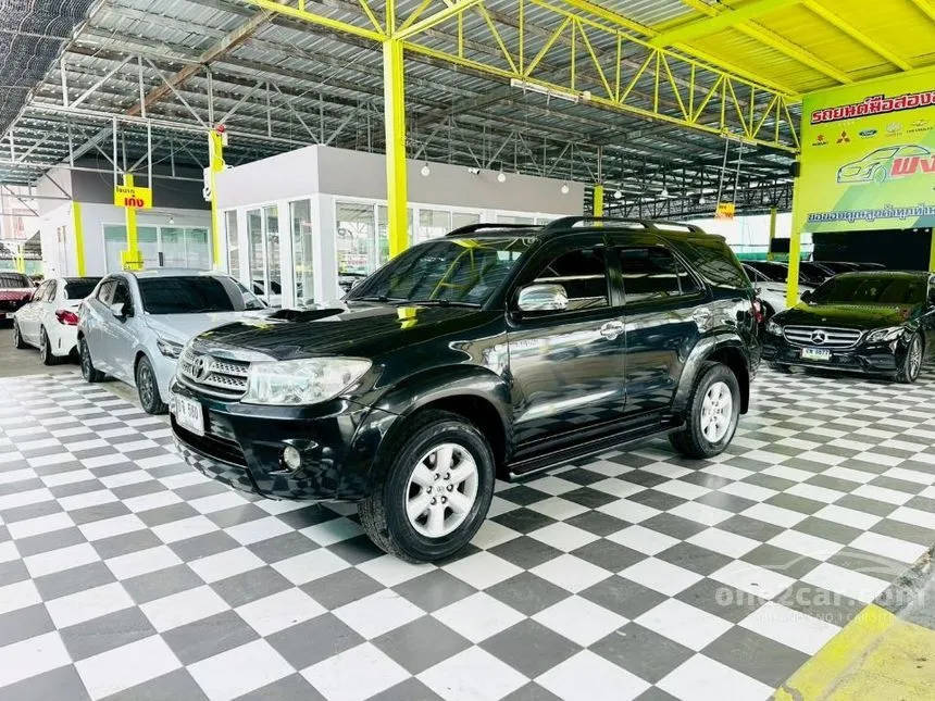 2011 Toyota FORTUNER V SUV
