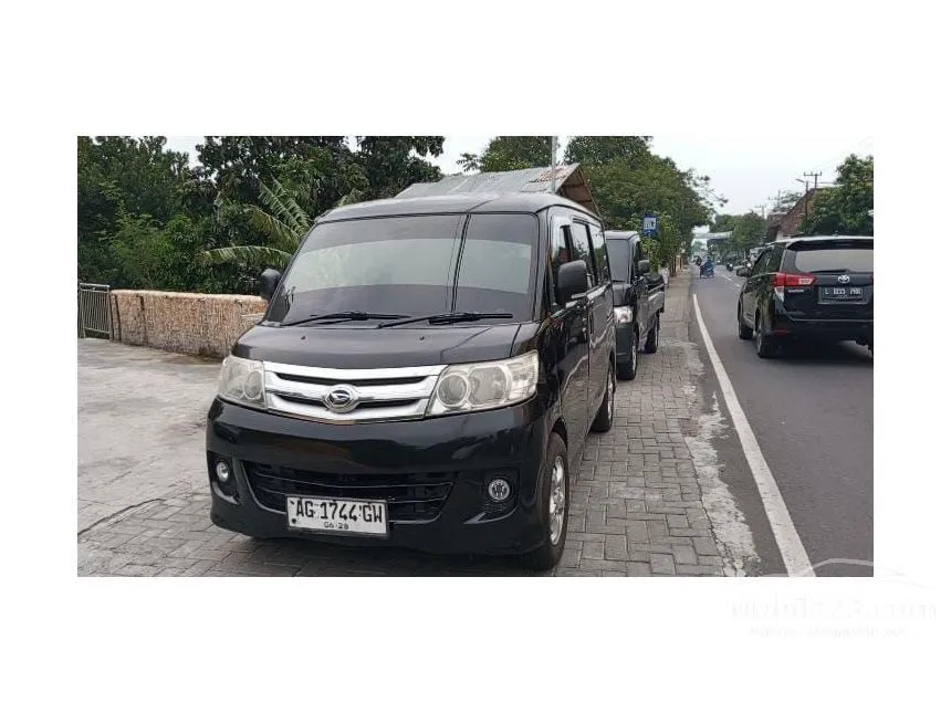 Jual Mobil Daihatsu Luxio 2009 M 1.5 di Jawa Timur Manual Van Hitam Rp 93.000.000