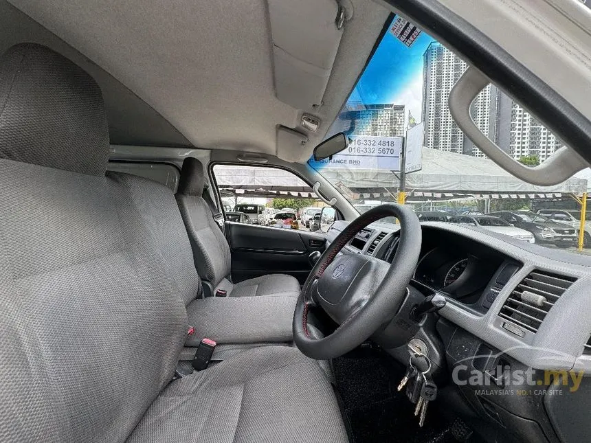 2010 Toyota Hiace Panel Van Van