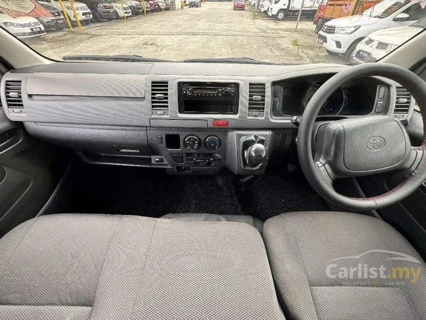 2010 Toyota Hiace Panel Van Van