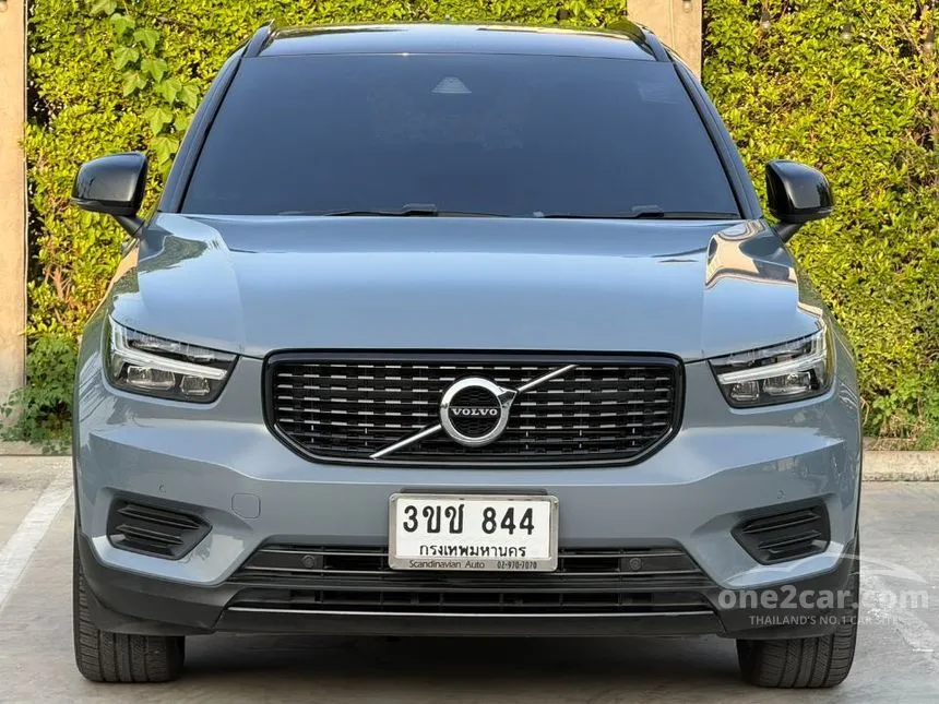 2022 Volvo XC40 Recharge T5 R-Design Expression SUV