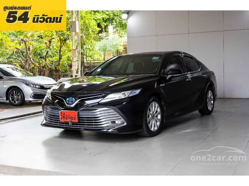 2019 Toyota CAMRY Hybrid Premium Sedan