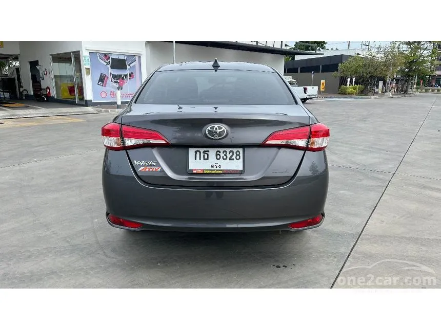 2018 Toyota Yaris J Hatchback