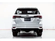 2020 Toyota FORTUNER 2.4 V SUV