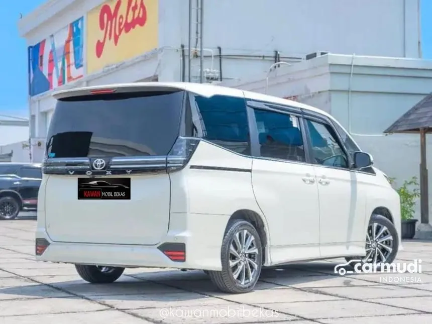 2022 Toyota Voxy Van Wagon