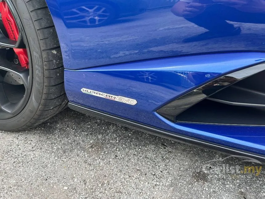 2020 Lamborghini Huracan Evo Spyder Convertible