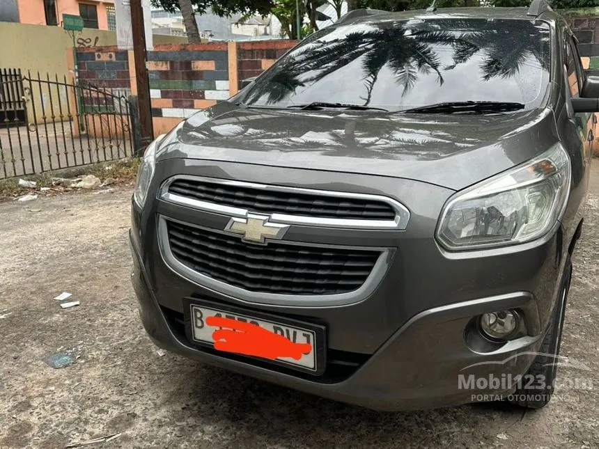 Jual Mobil Chevrolet Spin 2013 LTZ 1.5 di Jawa Barat Automatic MPV Abu