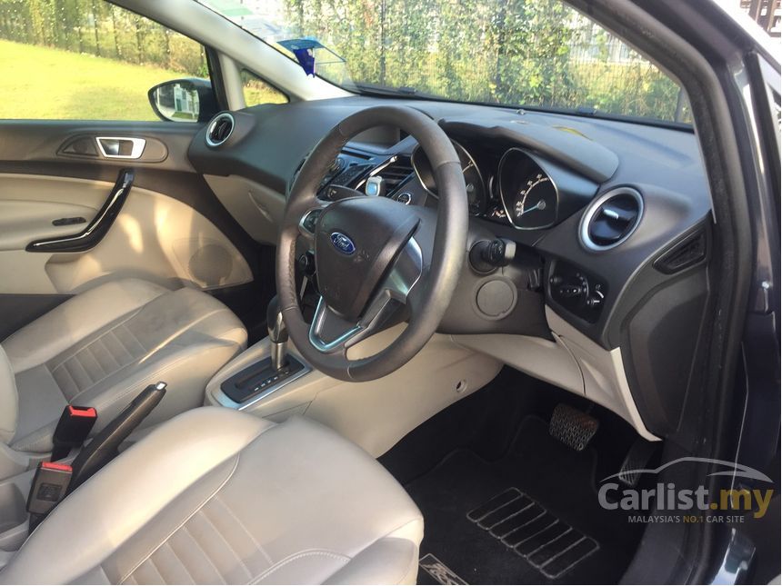 2015 Ford Fiesta Titanium Sedan