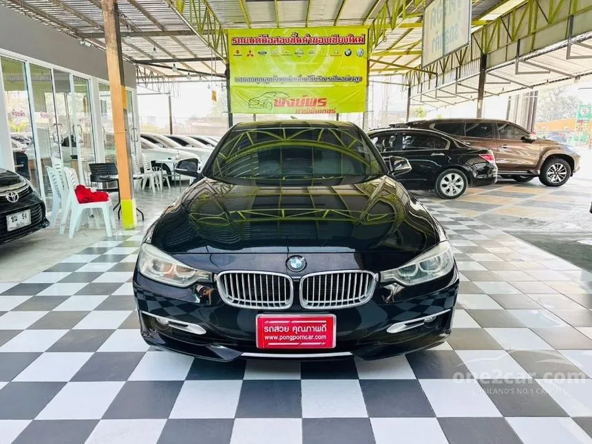 2013 BMW 320i Sedan