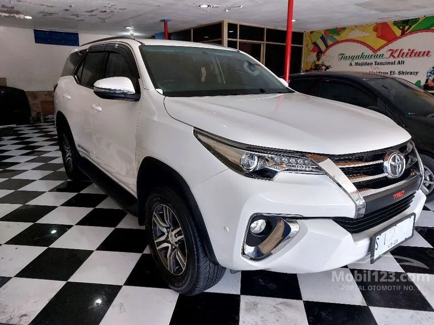 Jual Mobil Toyota Fortuner 2017 G 2.4 di Jawa Timur Automatic SUV Putih Rp 411.000.000