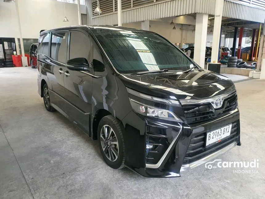 2018 Toyota Voxy MPV