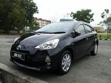 2012 Toyota Prius C 1.5 Hybrid Hatchback