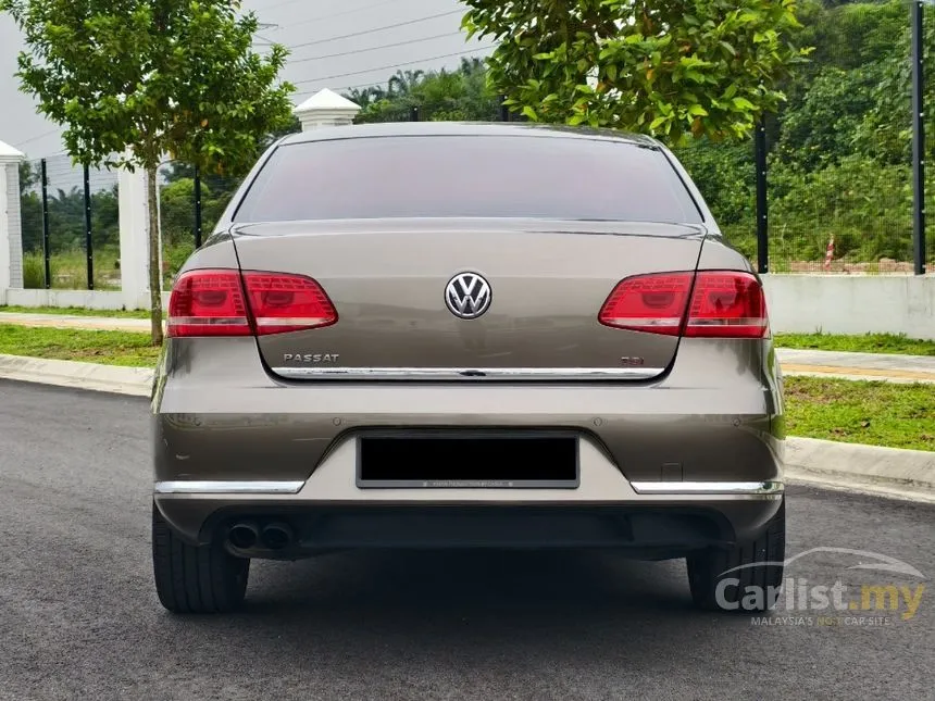 2013 Volkswagen Passat TSI Sport Sedan