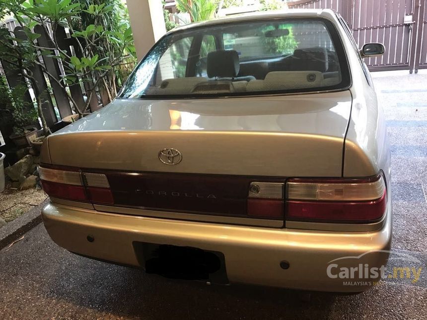 1995 Toyota Corolla SEG Sedan