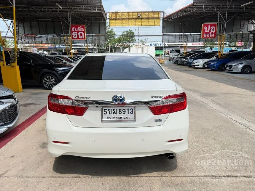 2013 Toyota CAMRY Hybrid Sedan