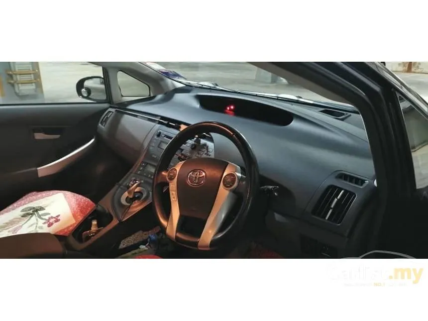 2013 Toyota Prius Hybrid Hatchback