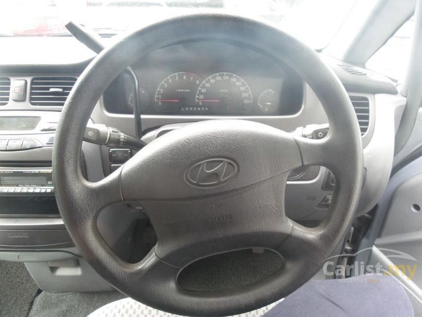 2001 Hyundai Trajet GLS MPV