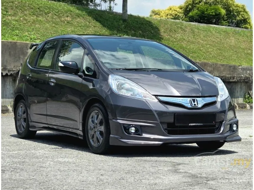 2014 Honda Jazz Hybrid Hatchback