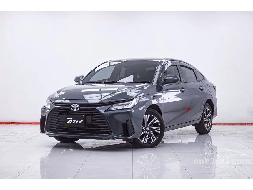 2022 Toyota Yaris Ativ Sport Sedan
