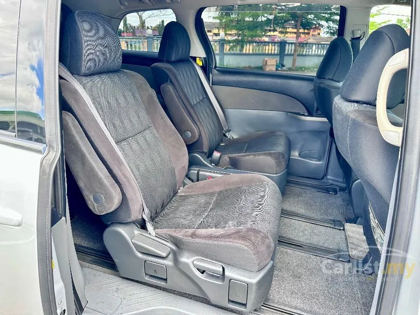 2010 Toyota Estima MPV