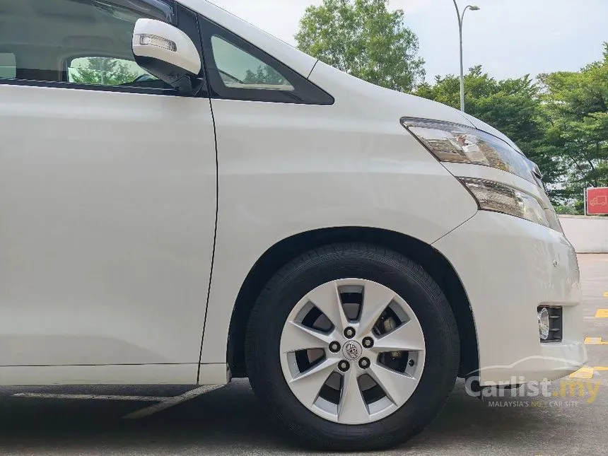 2013 Toyota Vellfire VL MPV
