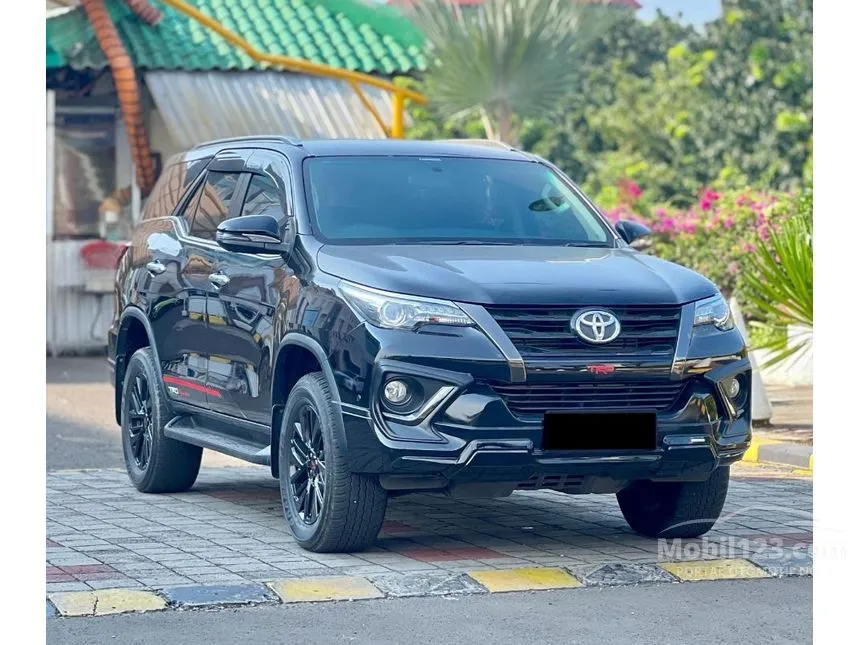 2019 Toyota Fortuner VRZ TRD 4X2 SUV
