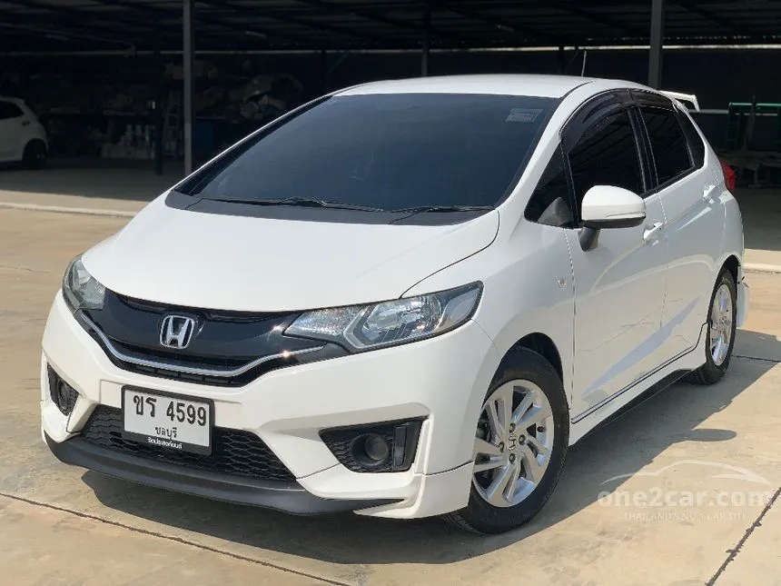 2015 Honda JAZZ V Hatchback