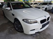 2014 BMW M5 4.4 Sedan UK SPEC