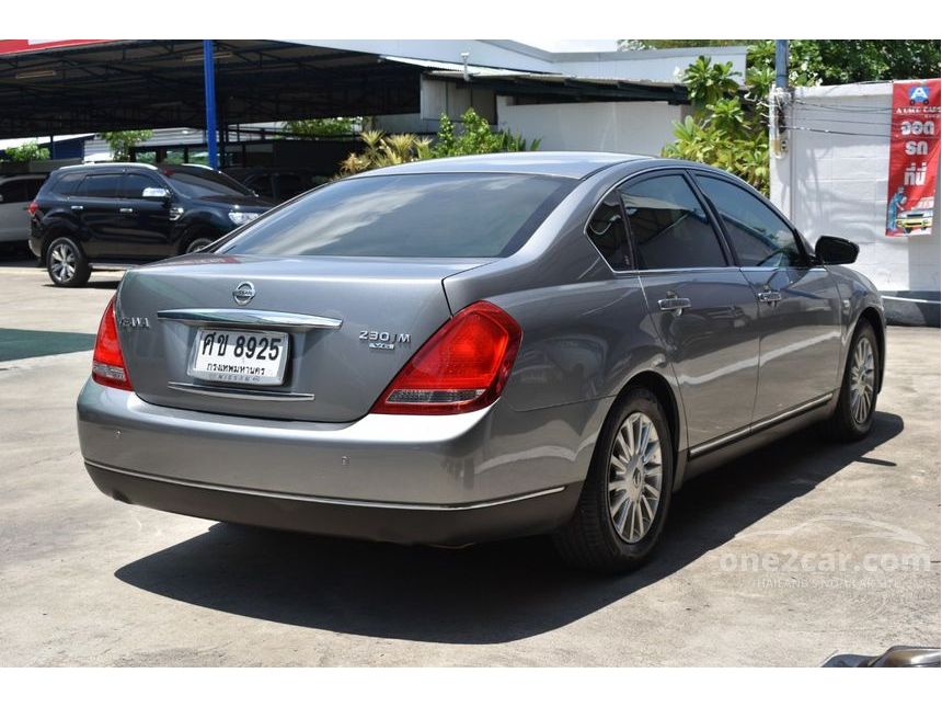 Nissan teana 2004