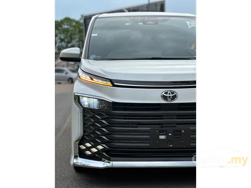 2023 Toyota Voxy S-Z MPV