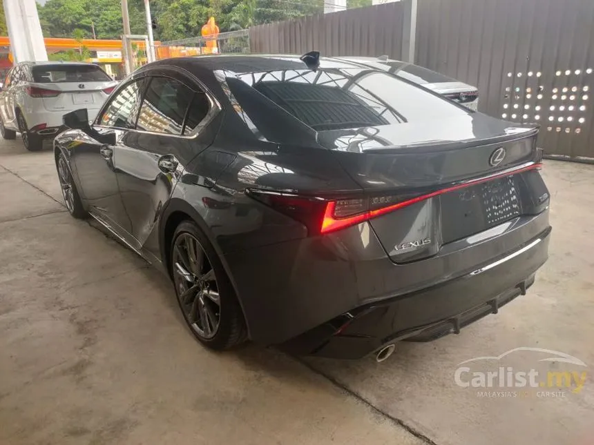 2022 Lexus IS 300 F Sport Sedan