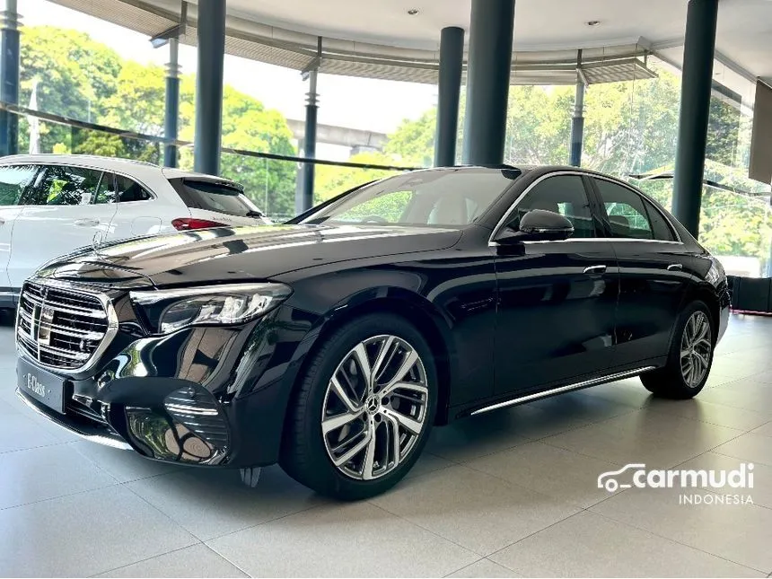 2025 Mercedes-Benz E200 Exclusive Line Sedan
