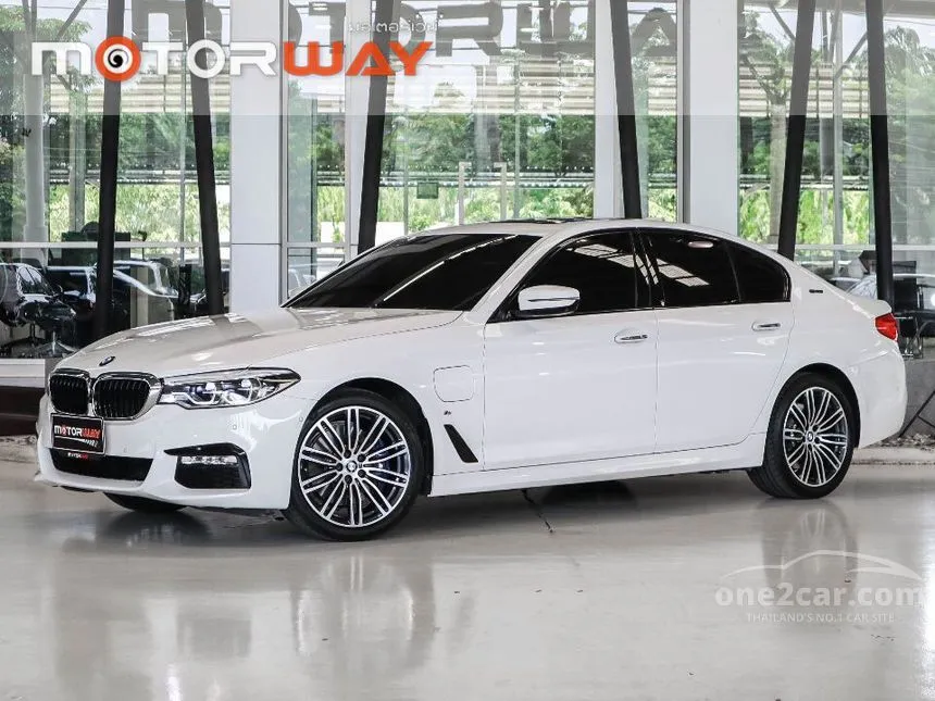 2021 BMW 530e M Sport Sedan